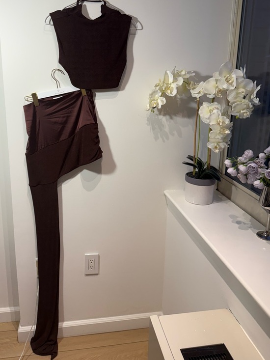 REVOLVE Khanum’s Backless Asymmetric Two Piece Set in Mocha - Picture 6 of 12